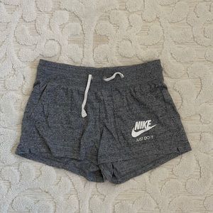 Nike | gray | shorts